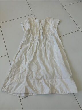 Seed linen blend White Embroidered Dress 4/5 girls